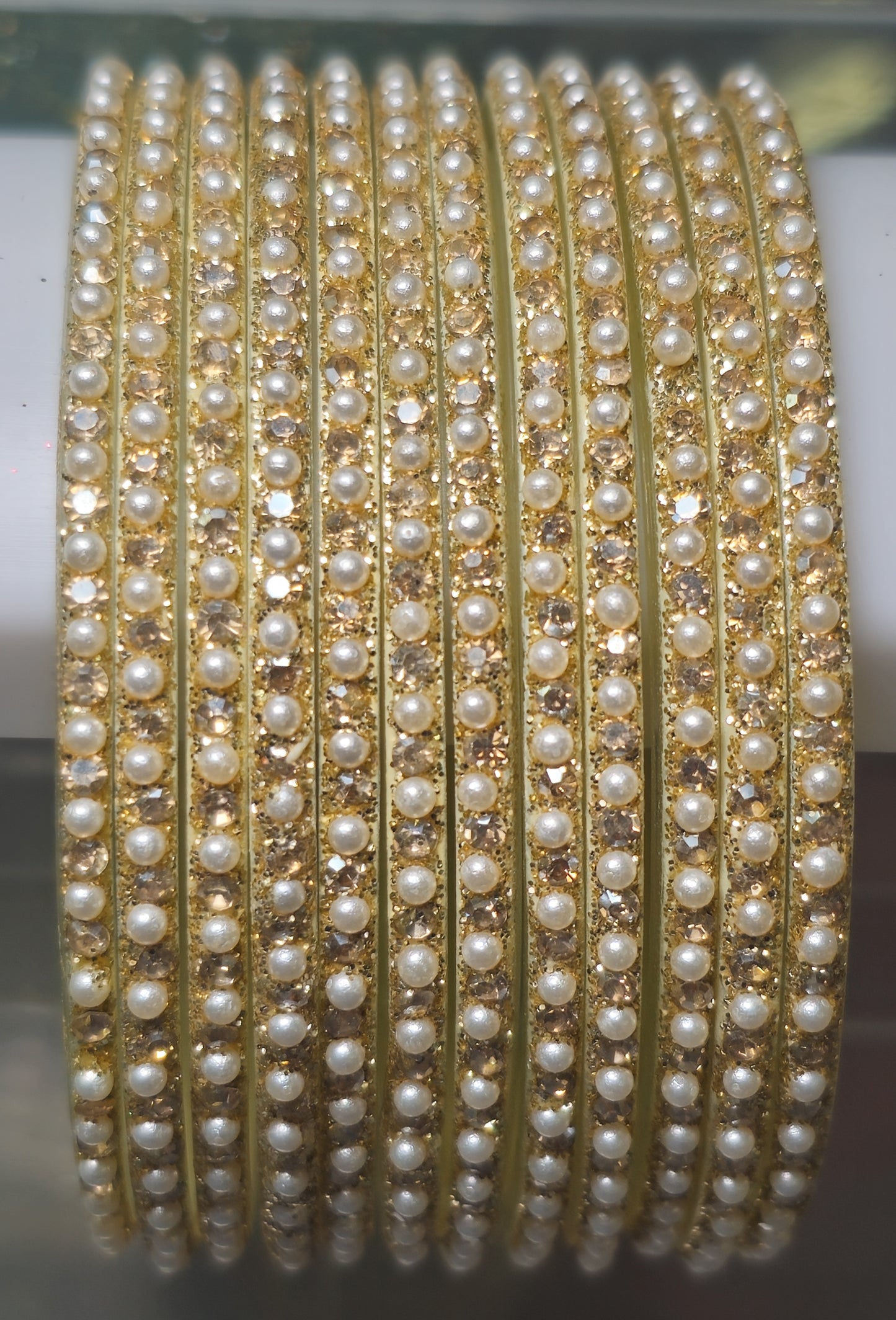 Vinveli Glass Bangle (Dozen - 12 Bangle)