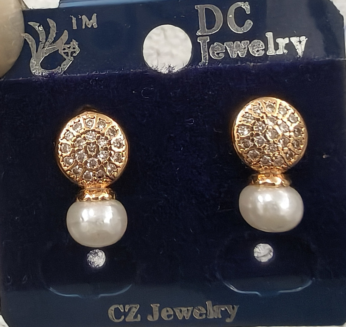 AD GOLD POLISH PEARL TOPS EARRING