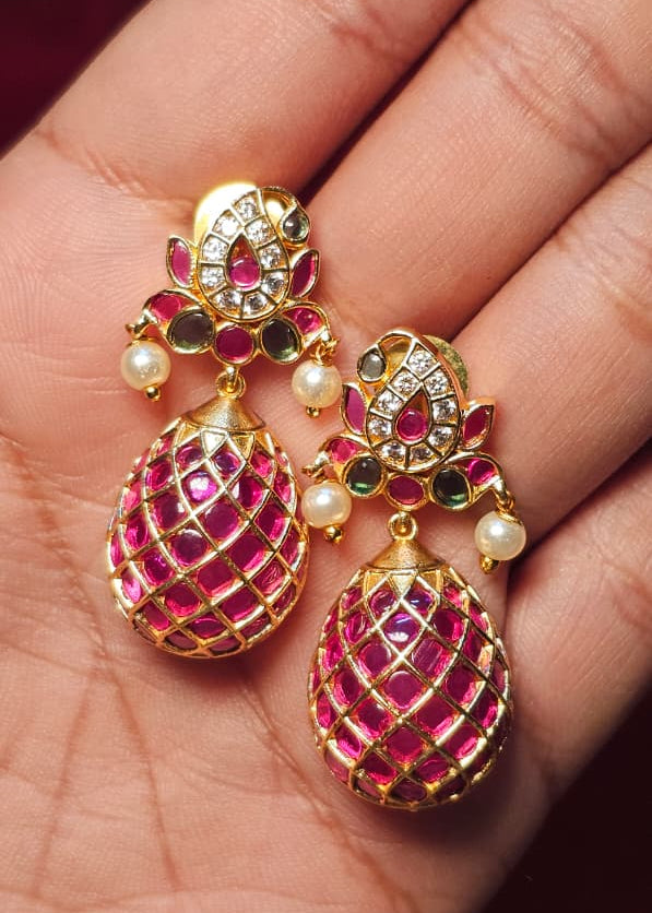Jadau Kundan Premium Earrings Jhumka Set