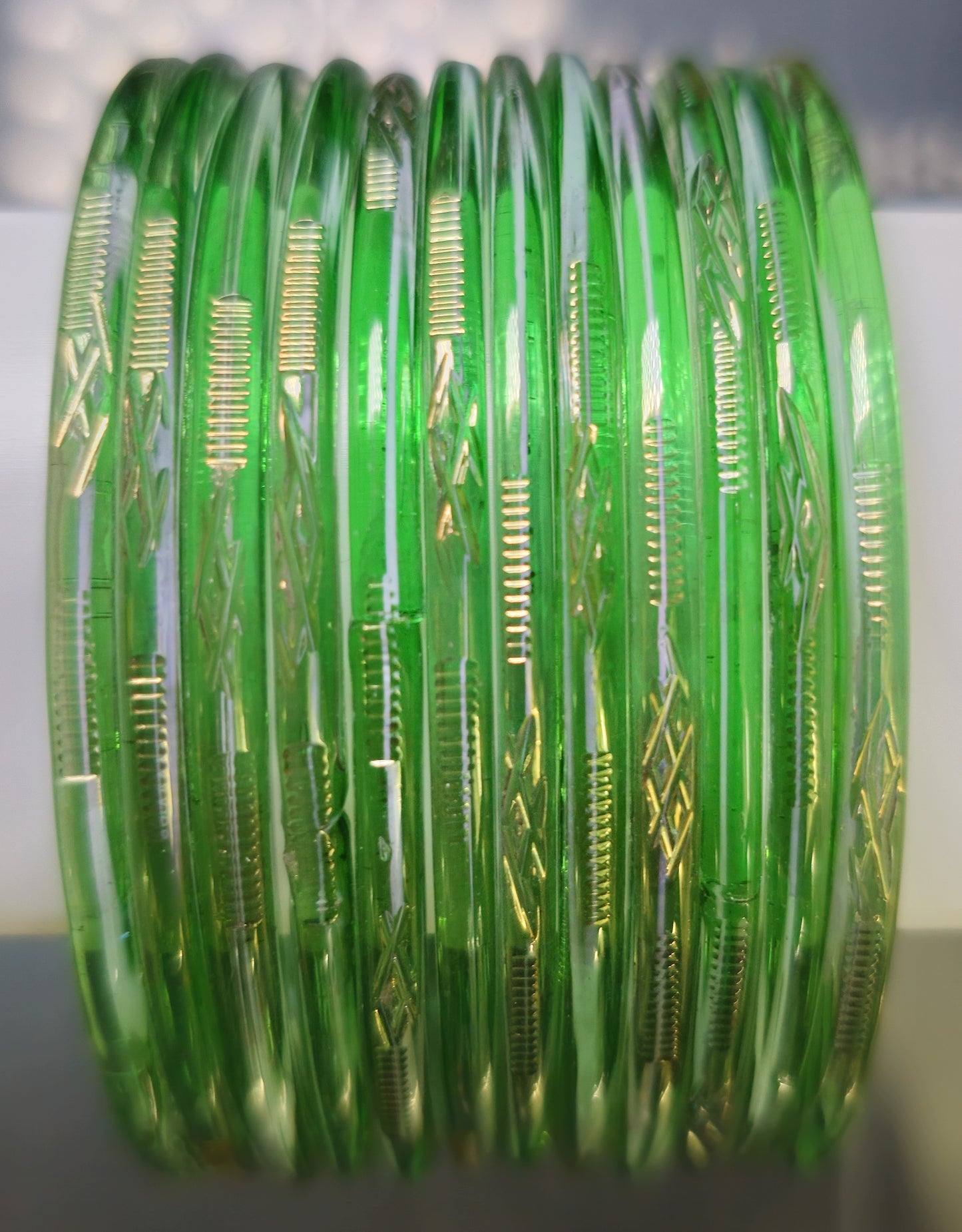 Cutting Design Glass Bangle (Dozen - 12 Bangle)