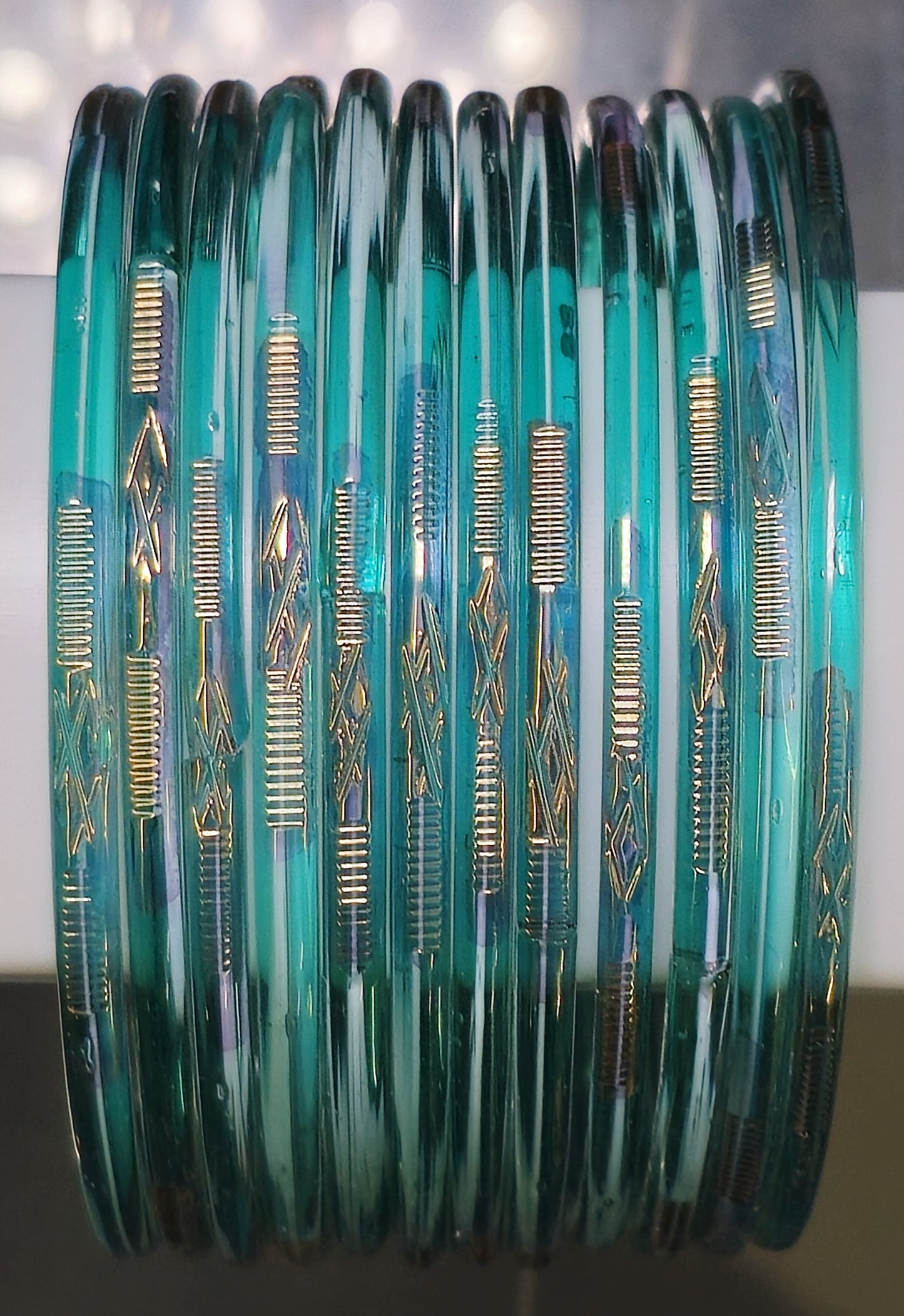 Cutting Design Glass Bangle (Dozen - 12 Bangle)