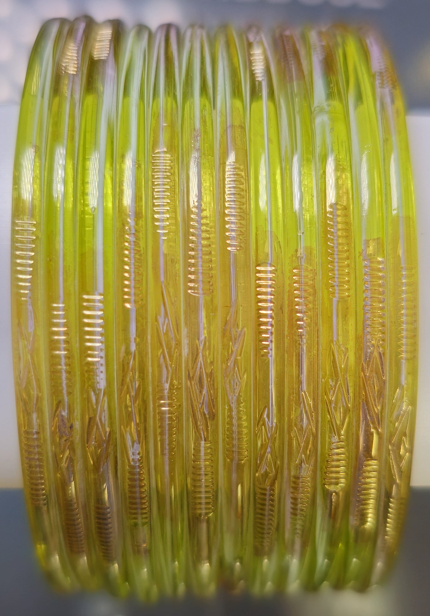 Cutting Design Glass Bangle (Dozen - 12 Bangle)